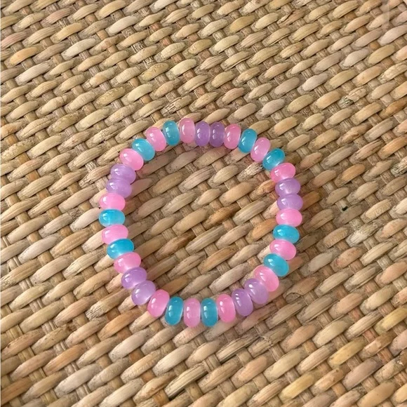 Pink Beaded Stretch Bracelet - Picture 3 of 4